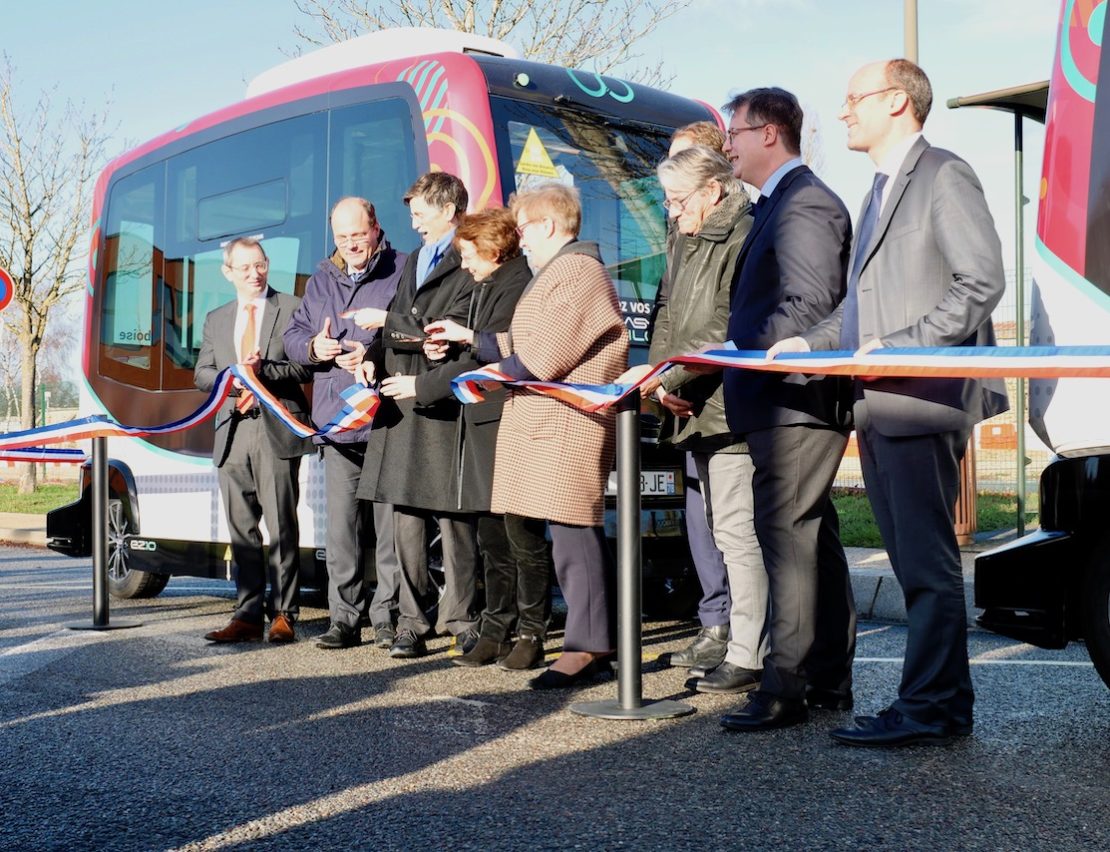 Vedecom inaugure ses navettes autonomes à Versailles-Satory Vedecom inaugure ses navettes autonomes à Versailles-Satory
